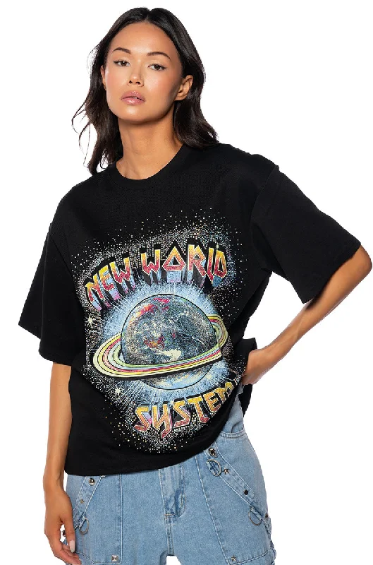 NEW WORLD SYSTEM EMBELLISHED GRAPHIC TEE